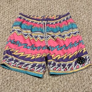 Maui and Sons Pink and Purple Zigzag Men's Shorts